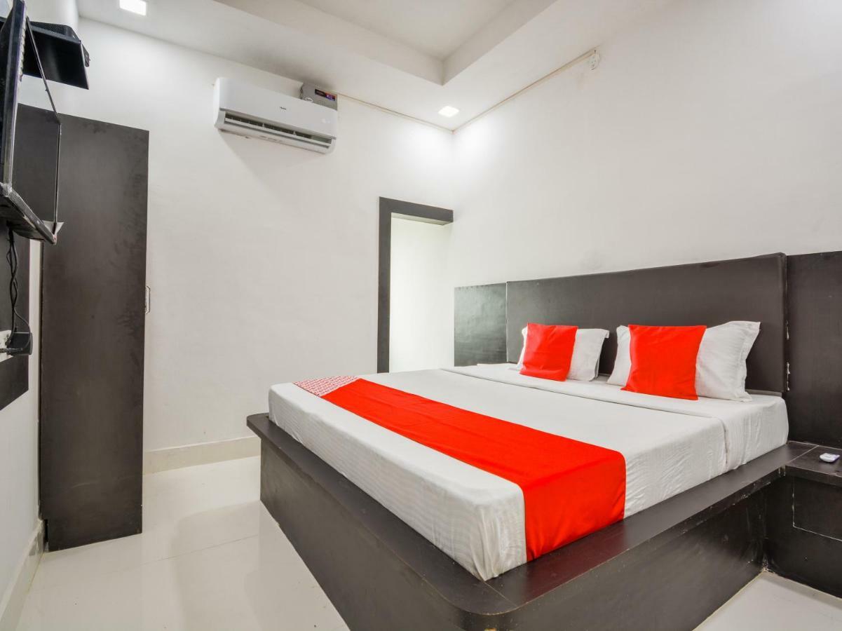 Oyo 43505 Hotel The White House Hisār Екстериор снимка