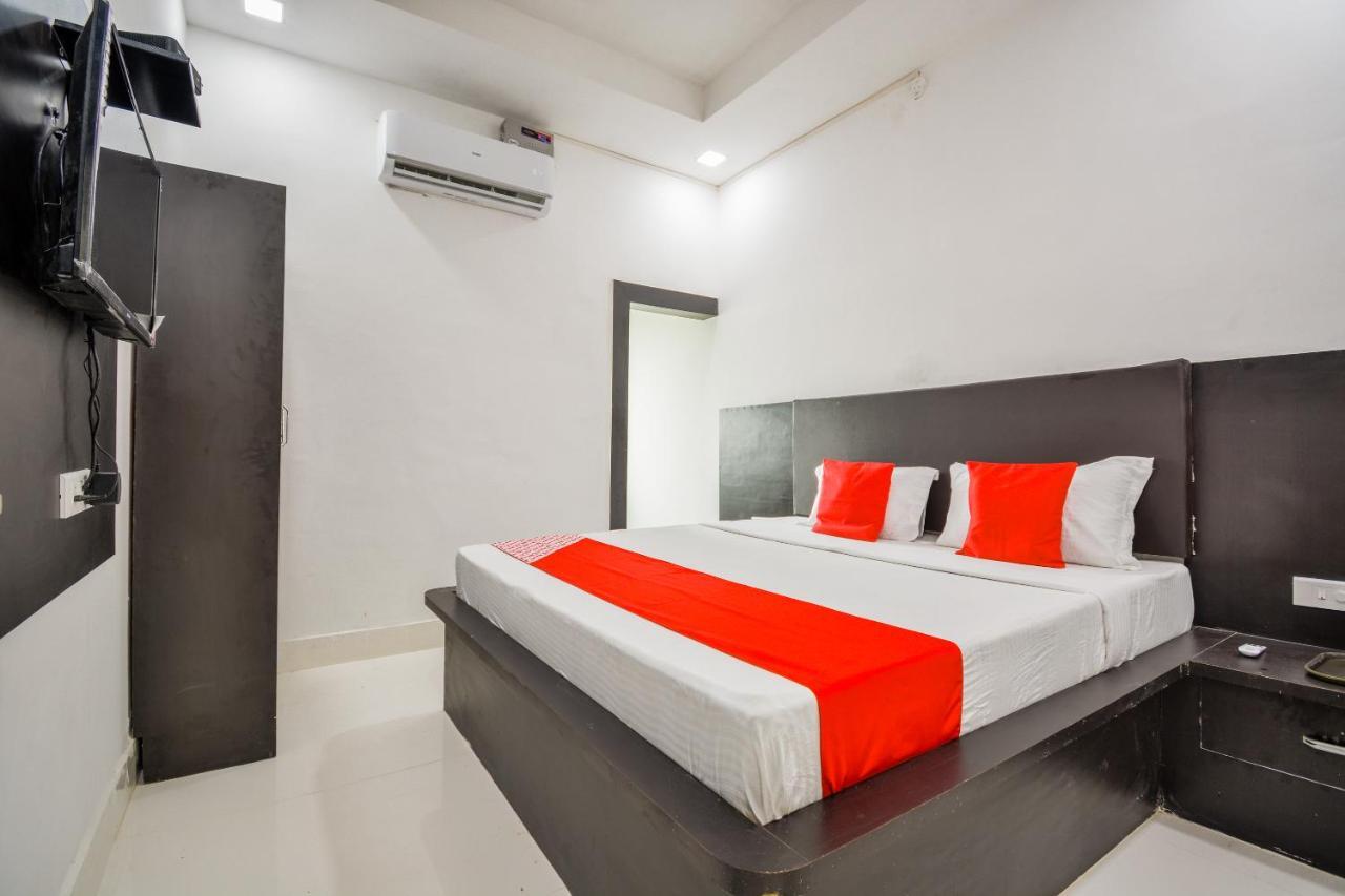 Oyo 43505 Hotel The White House Hisār Екстериор снимка